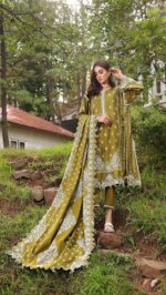 My Fashion Road Gul Ahmed Winter Premium Collection 2023 | CM32001