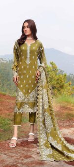 My Fashion Road Gul Ahmed Winter Premium Collection 2023 | CM32001