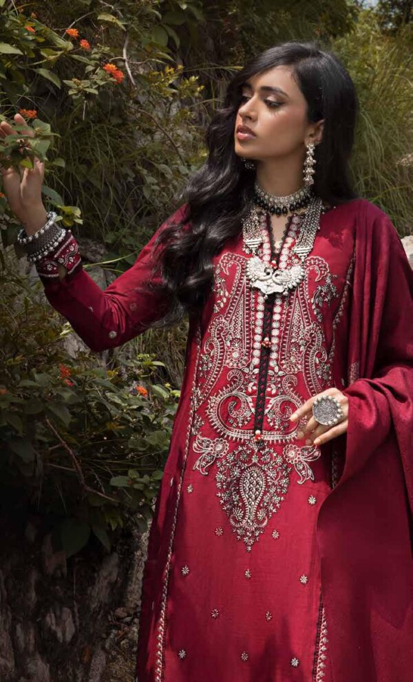 My Fashion Road Gul Ahmed Winter Premium Collection 2023 | AP32089
