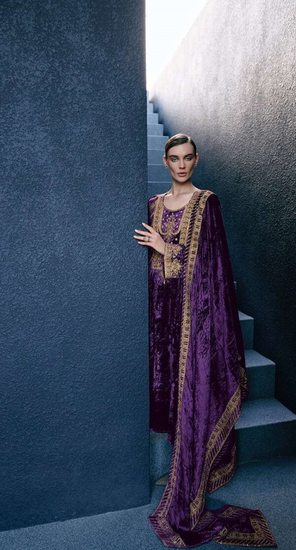 My Fashion Road Aiqa Edinburgh Fancy Designer Velvet Salwar Suit | 8604