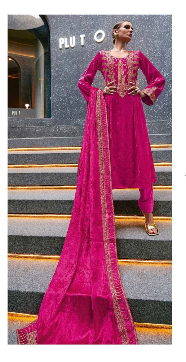 My Fashion Road Aiqa Edinburgh Fancy Designer Velvet Salwar Suit | 8607