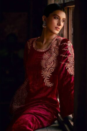 My Fashion Road Aiqa Elle Traditional Wear Velvet Designer Ladies Suit | 8405