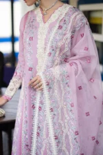 My Fashion Road Mushq Orient Express Luxury Lawn Unstitched Collection 2024 | RAFFINE My Fashion Road Mushq Orient Express Luxury Lawn Unstitched Collection 2024 | RAFFINE