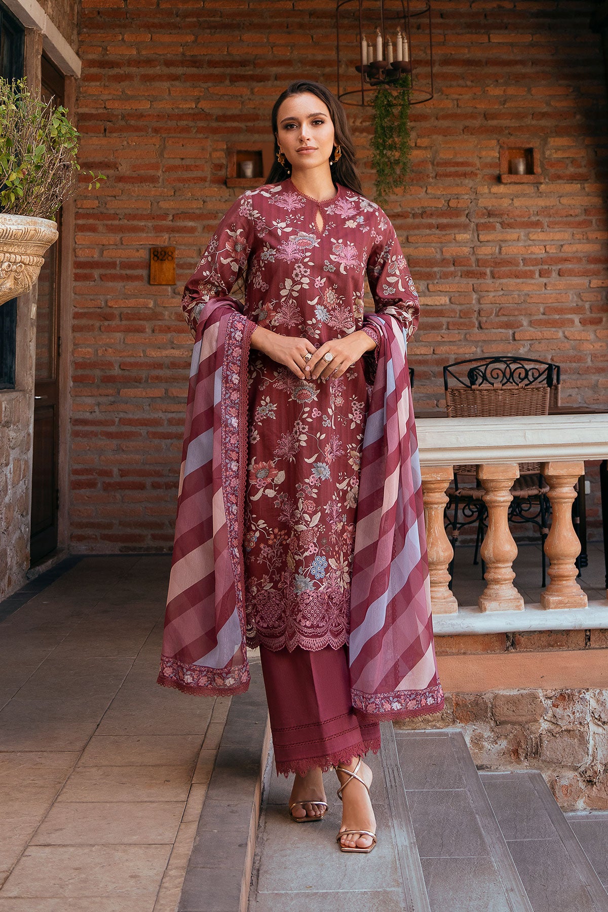 My Fashion Road Damask by Afrozeh Lawn Collection Suit 2025 | Azara B My Fashion Road Damask by Afrozeh Lawn Collection Suit 2025 | Azara B