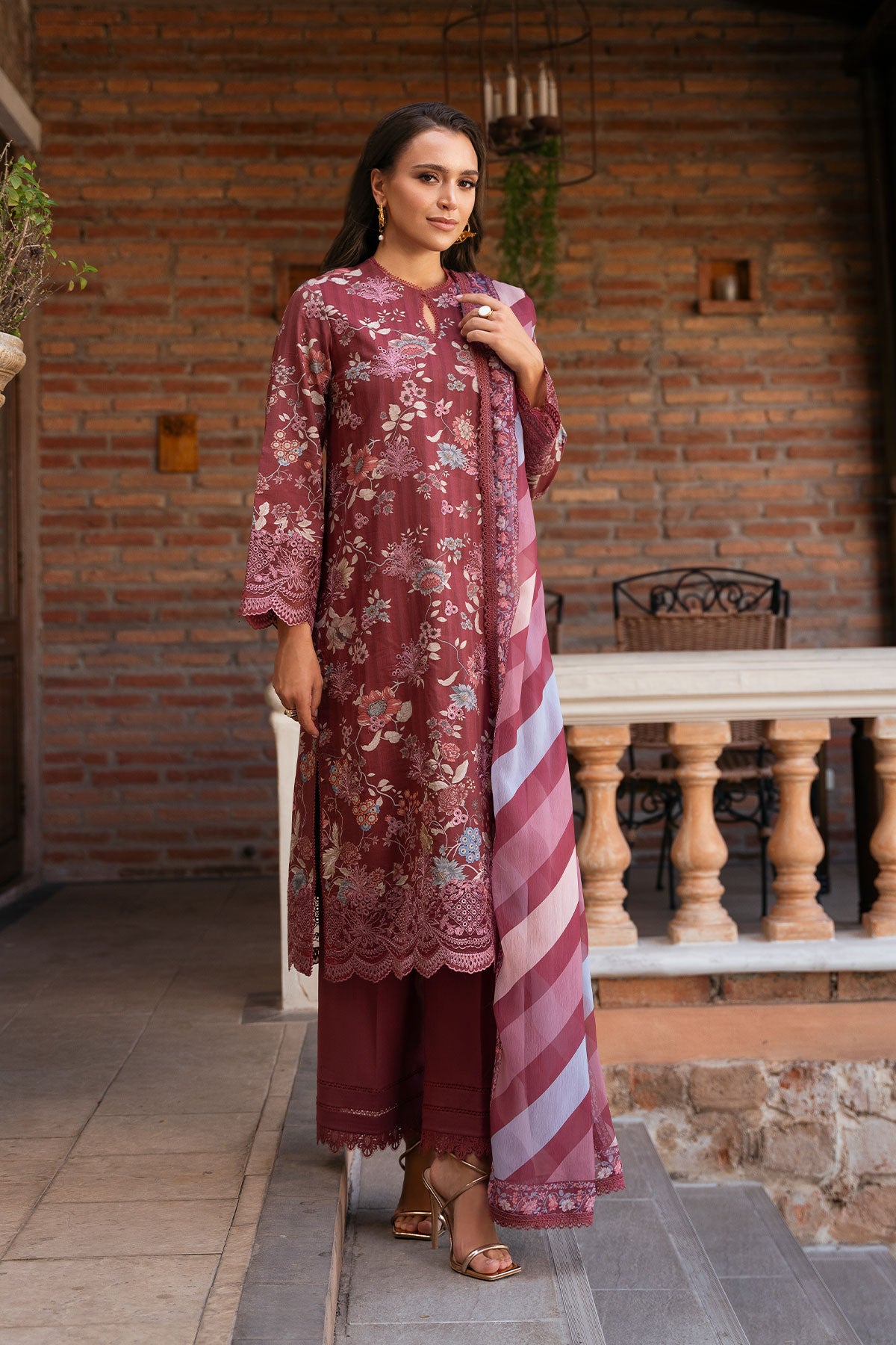 My Fashion Road Damask by Afrozeh Lawn Collection Suit 2025 | Azara B My Fashion Road Damask by Afrozeh Lawn Collection Suit 2025 | Azara B