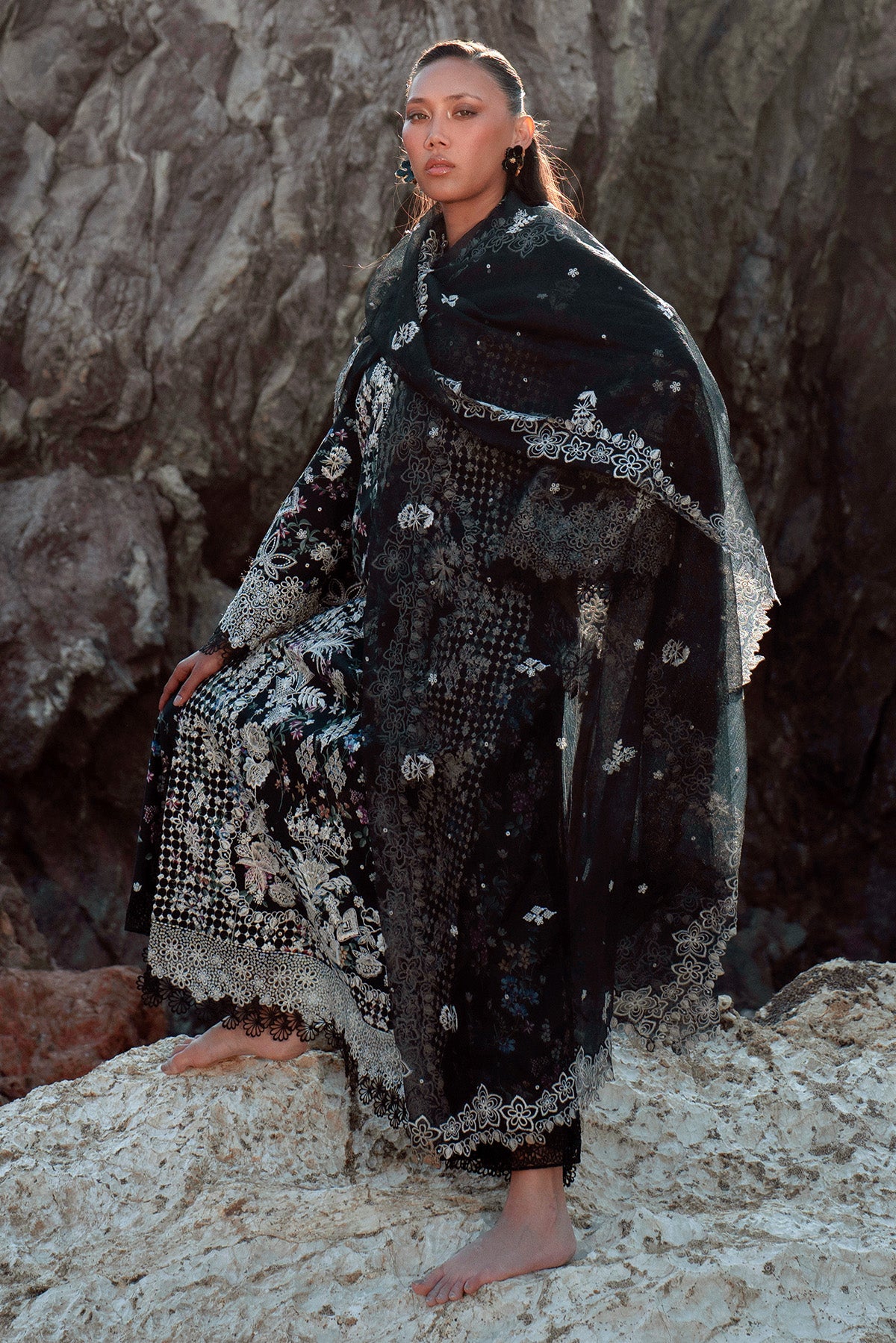My Fashion Road Summer Together by Afrozeh Lawn Collection Suit 2025 | Saffron Jasper My Fashion Road Summer Together by Afrozeh Lawn Collection Suit 2025 | Saffron Jasper