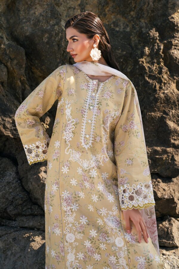 My Fashion Road Baroque Summer Lawn Unstitched Collection 2025 | UF-4110