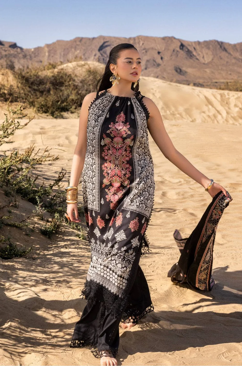 My Fashion Road Gul Ahmed Lawn Unstitched Collection 2025 | DN 52012 My Fashion Road Gul Ahmed Lawn Unstitched Collection 2025 | DN 52012