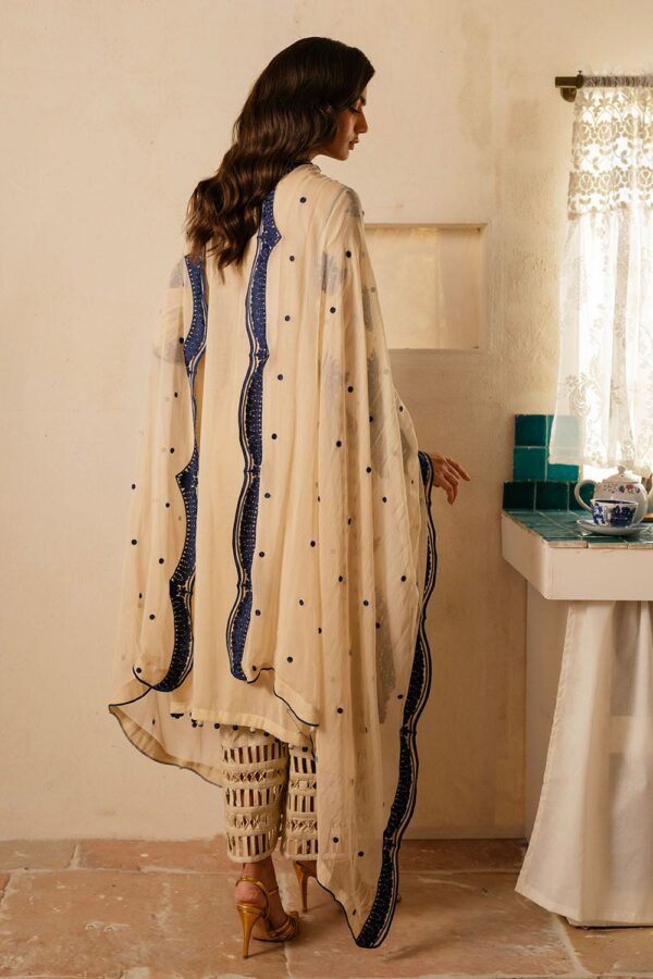 My Fashion Road Gul Ahmed Premium Luxury Lawn Unstitched Collection 2025 | LSV-52020
