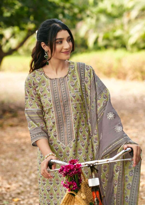 My Fashion Road Jay Vijay Safarnama Summer Wear Fancy Ladies Suit | 9651