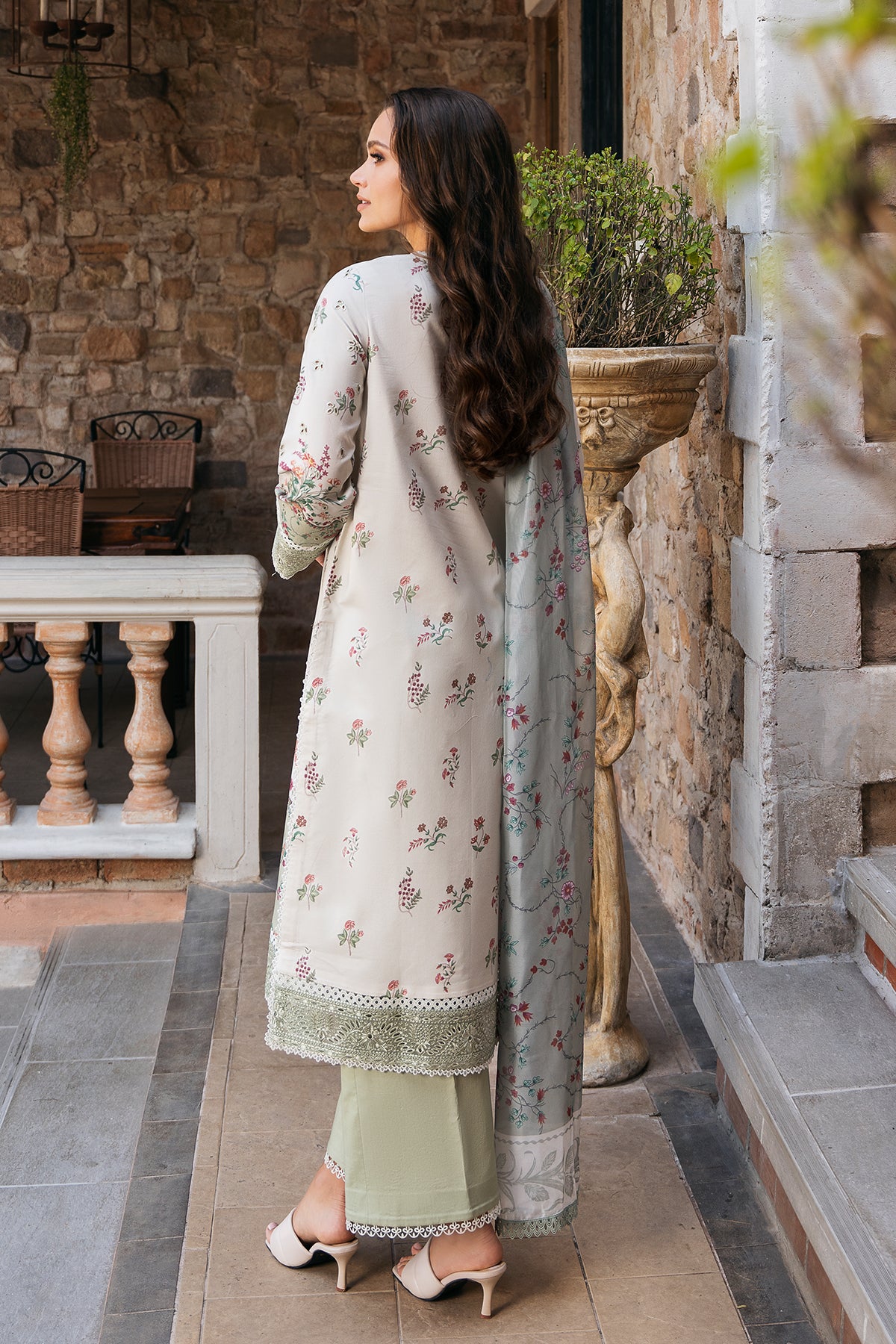 My Fashion Road Damask by Afrozeh Lawn Collection Suit 2025 | Rosheen A My Fashion Road Damask by Afrozeh Lawn Collection Suit 2025 | Rosheen A