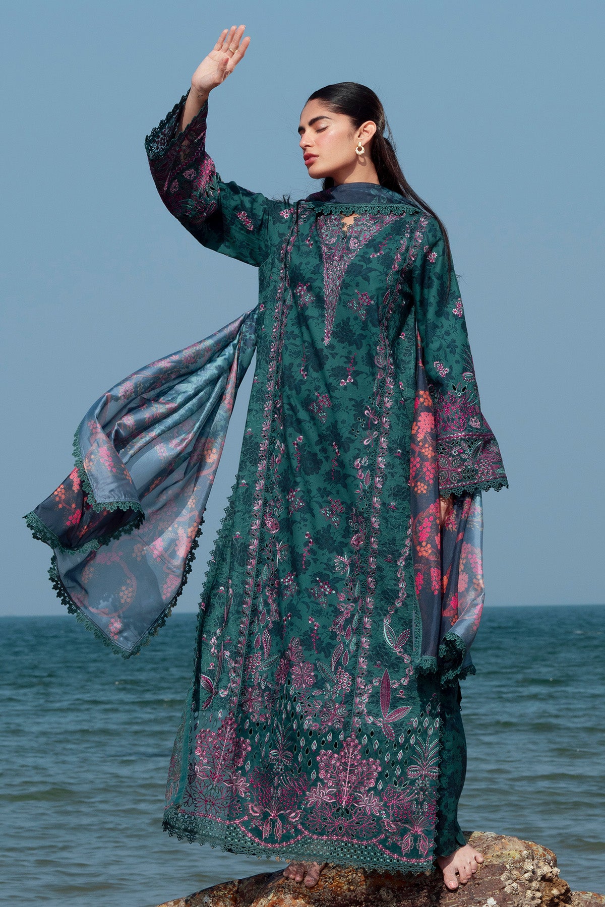 My Fashion Road Summer Together by Afrozeh Lawn Collection Suit 2025 | Emerald My Fashion Road Summer Together by Afrozeh Lawn Collection Suit 2025 | Emerald
