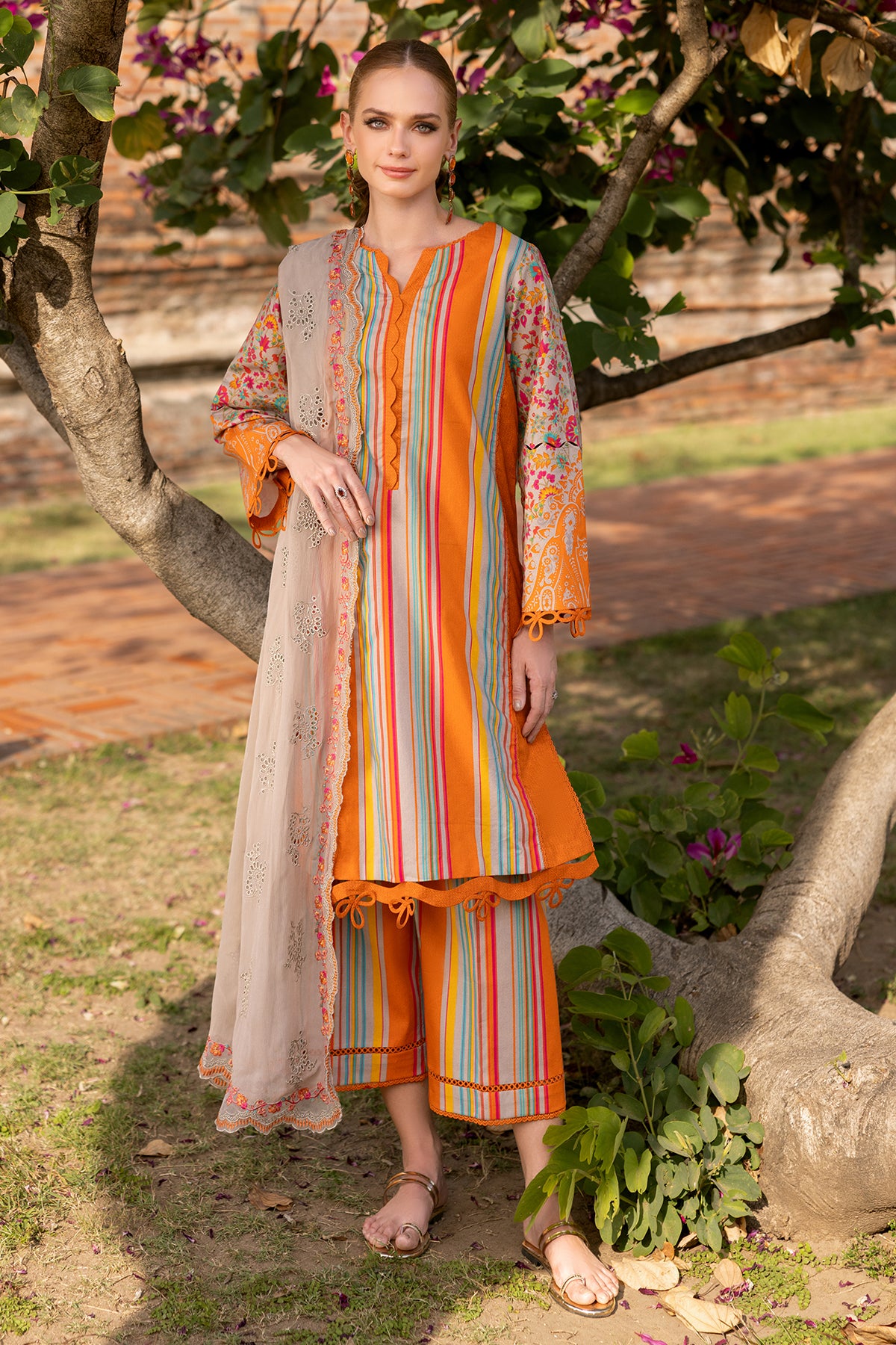 My Fashion Road Charizma Print Melody Vol 1 Unstitched Collection 2025 | PM5-04 My Fashion Road Charizma Print Melody Vol 1 Unstitched Collection 2025 | PM5-04