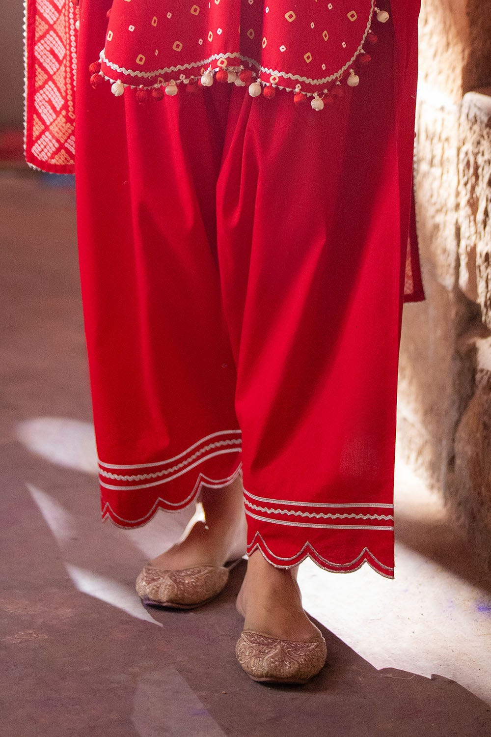 My Fashion Road Gul Ahmed Chunri Lawn Unstitched Collection 2025 | CL-52176 A My Fashion Road Gul Ahmed Chunri Lawn Unstitched Collection 2025 | CL-52176 A