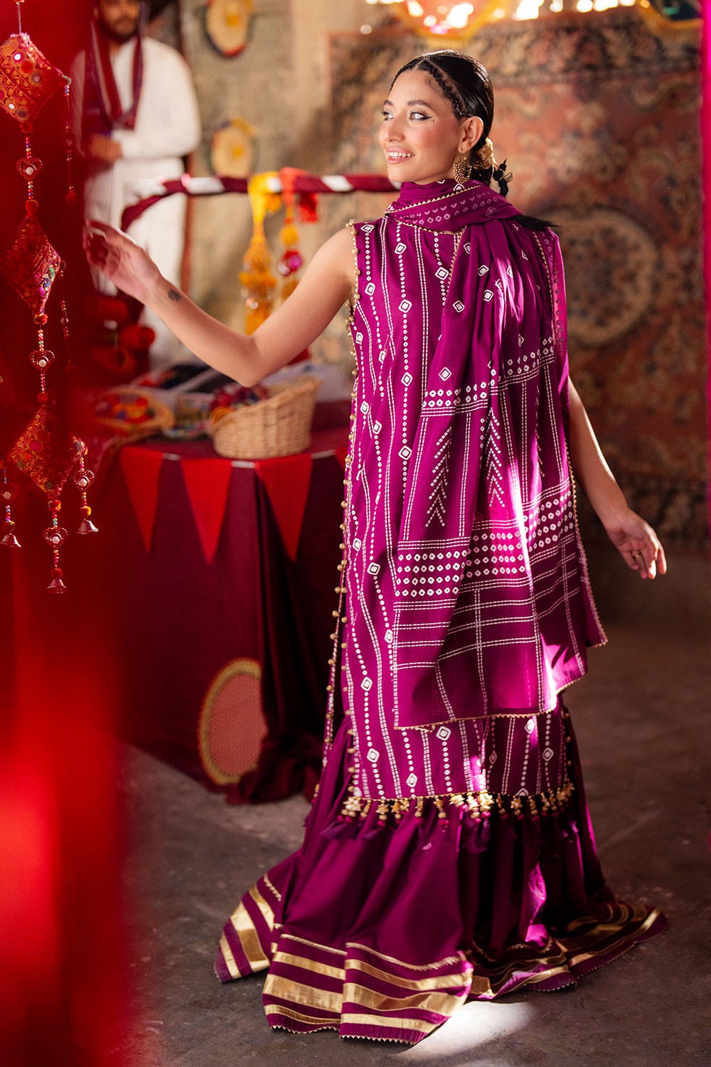 My Fashion Road Gul Ahmed Chunri Lawn Unstitched Collection 2025 | CL-52185 A My Fashion Road Gul Ahmed Chunri Lawn Unstitched Collection 2025 | CL-52185 A