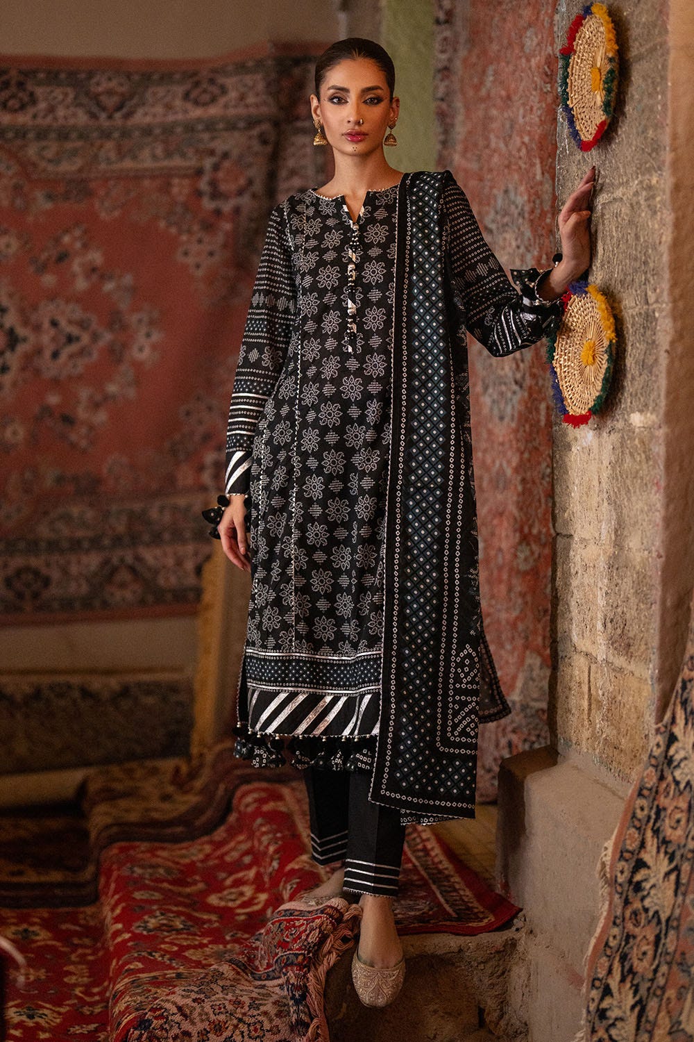 My Fashion Road Gul Ahmed Chunri Lawn Unstitched Collection 2025 | CL-52412 A My Fashion Road Gul Ahmed Chunri Lawn Unstitched Collection 2025 | CL-52412 A