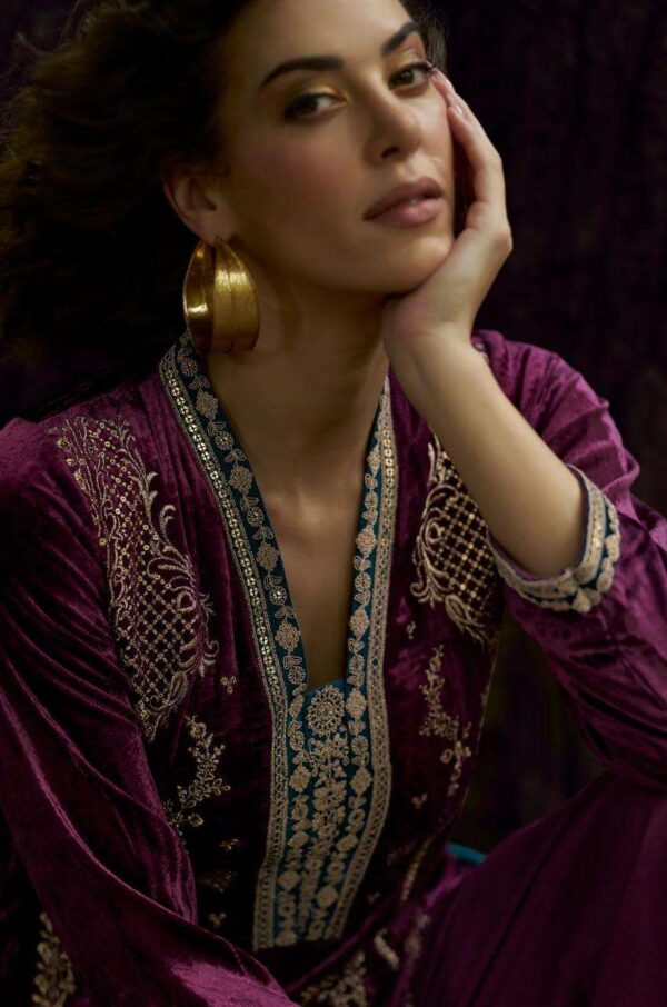 My Fashion Road Aiqa The Lady Of The Lake Latest Designer Velvet Partywear Dress | A – 1801
