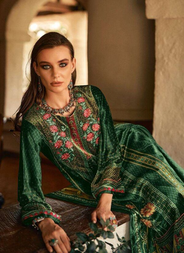 My Fashion Road Aiqa The New Vintage Digital Style Winter Wear Branded Velvet Suit | 8102