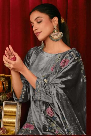 My Fashion Road Jay Vijay Saugat Velvet Partywear Style Velvet Designer Suit | 10602