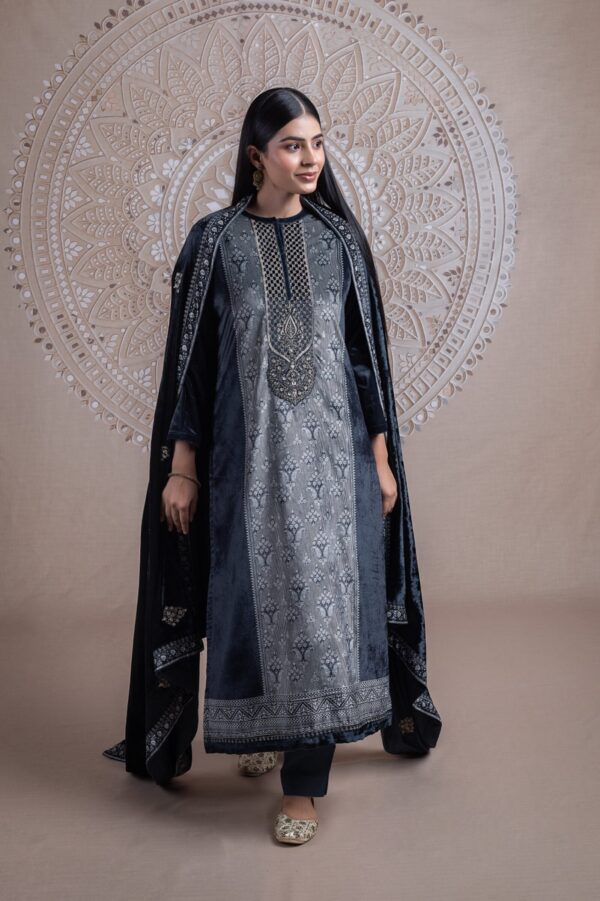 My Fashion Road Naariti Velvet Winter Unstitched Collection Ladies Suit – F