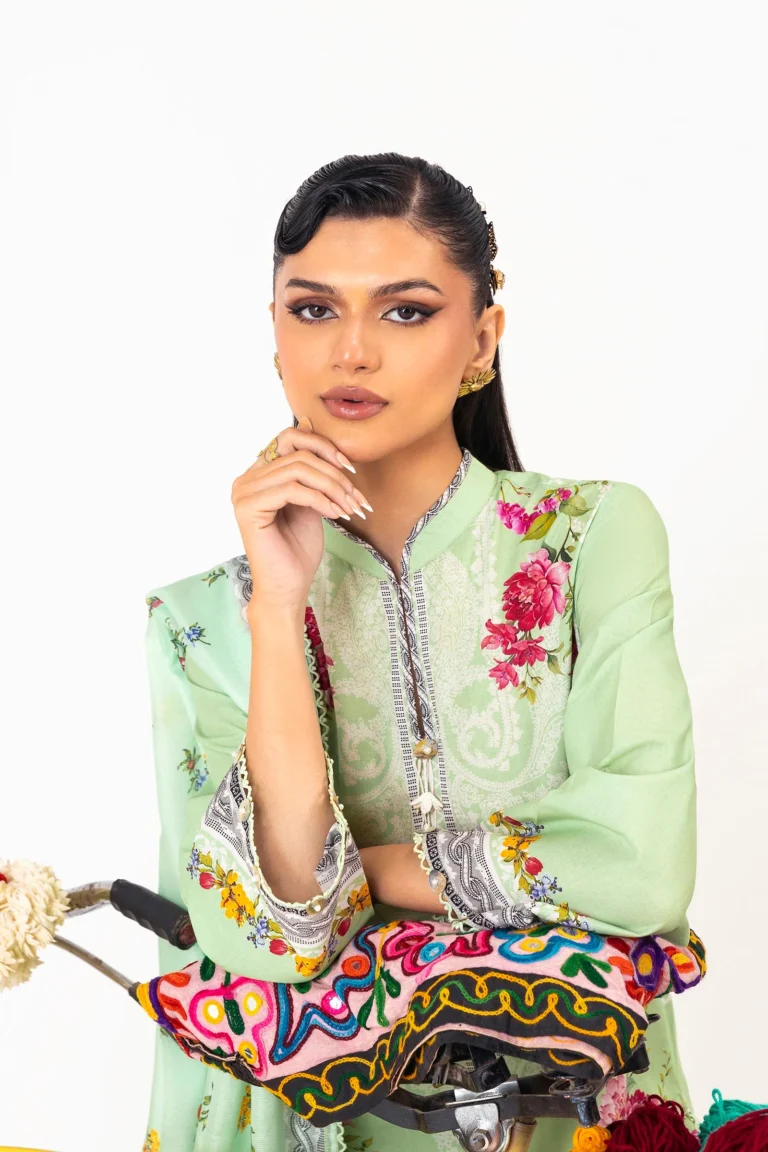 My Fashion Road Sana Safinaz Mahay Spring ’26 Unstitched Suit Vol. 1 | 003A My Fashion Road Sana Safinaz Mahay Spring ’26 Unstitched Suit Vol. 1 | 003A