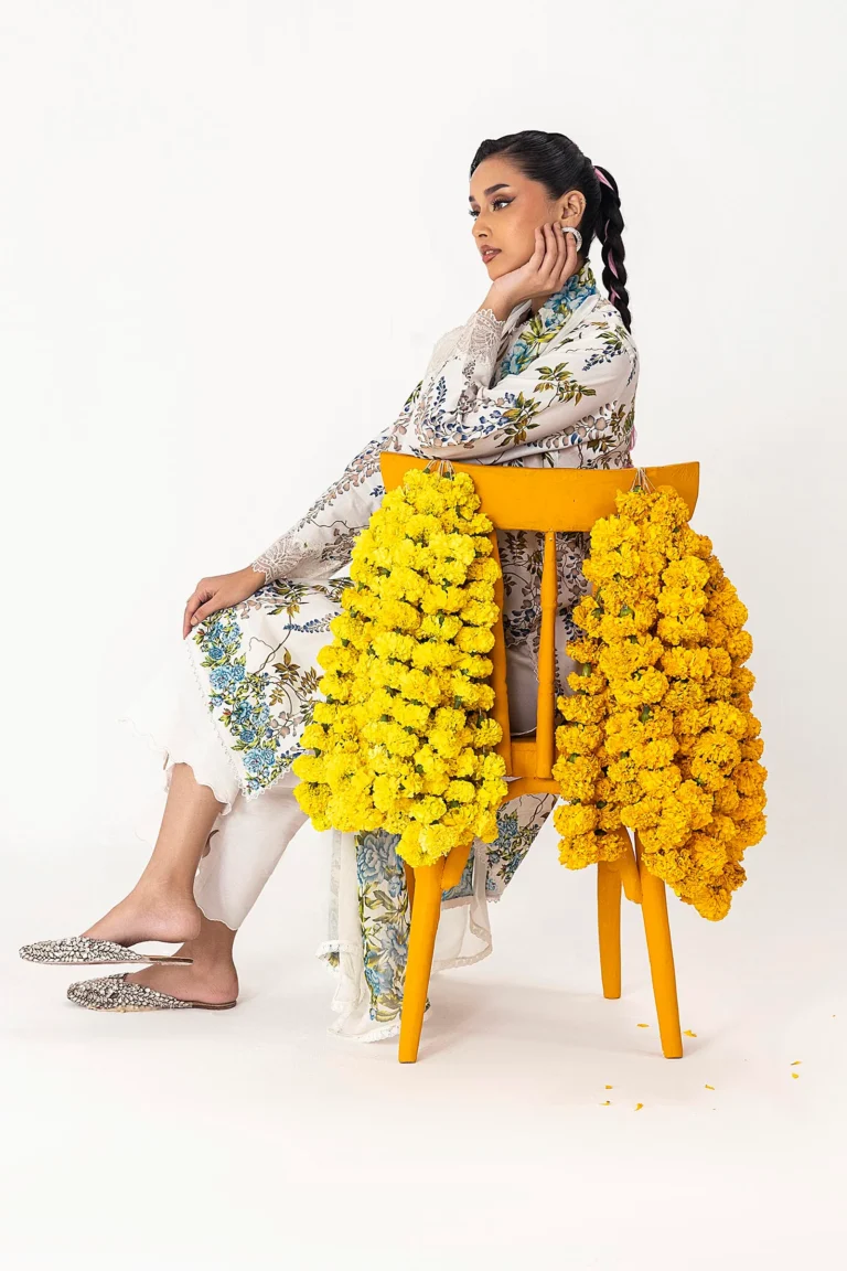 My Fashion Road Sana Safinaz Mahay Spring ’26 Unstitched Suit Vol. 1 | 007A My Fashion Road Sana Safinaz Mahay Spring ’26 Unstitched Suit Vol. 1 | 007A