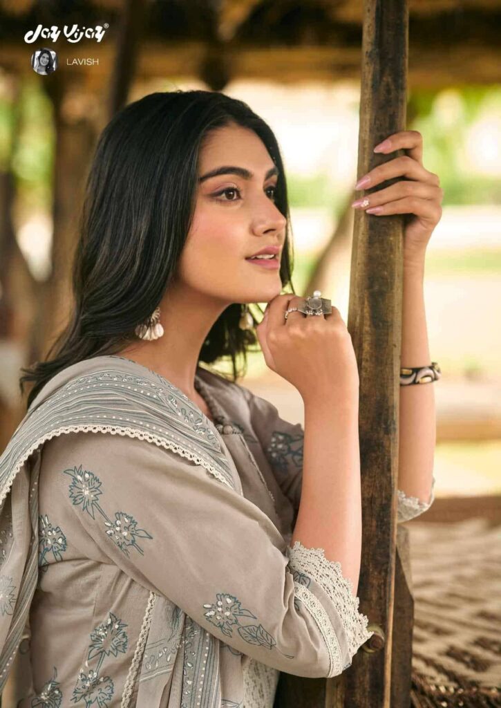 My Fashion Road Jay Vijay Suhane Pal Exclusive Fancy Ladies Dress | 10142 My Fashion Road Jay Vijay Suhane Pal Exclusive Fancy Ladies Dress | 10142