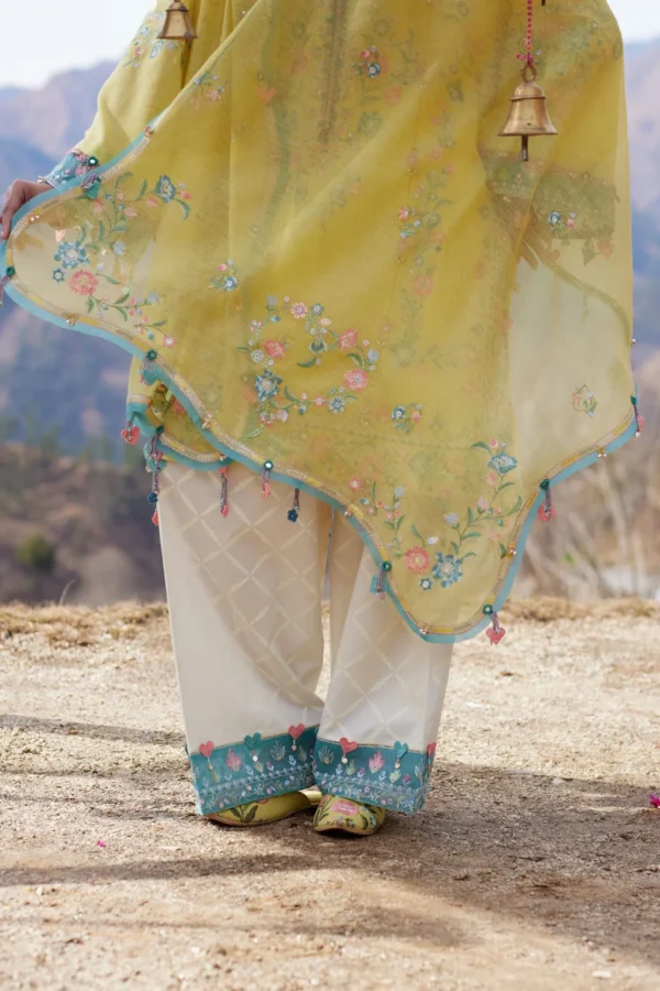 My Fashion Road Zaha Luxury Lawn Collection 2026 | 01 A