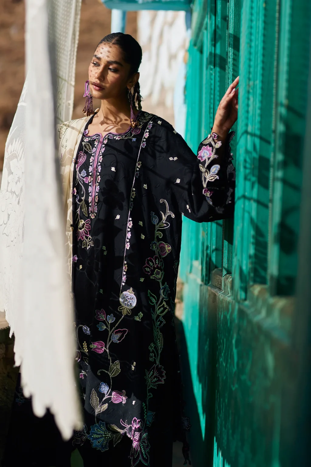 My Fashion Road Zaha Luxury Lawn Collection 2026 | 07 B My Fashion Road Zaha Luxury Lawn Collection 2026 | 07 B