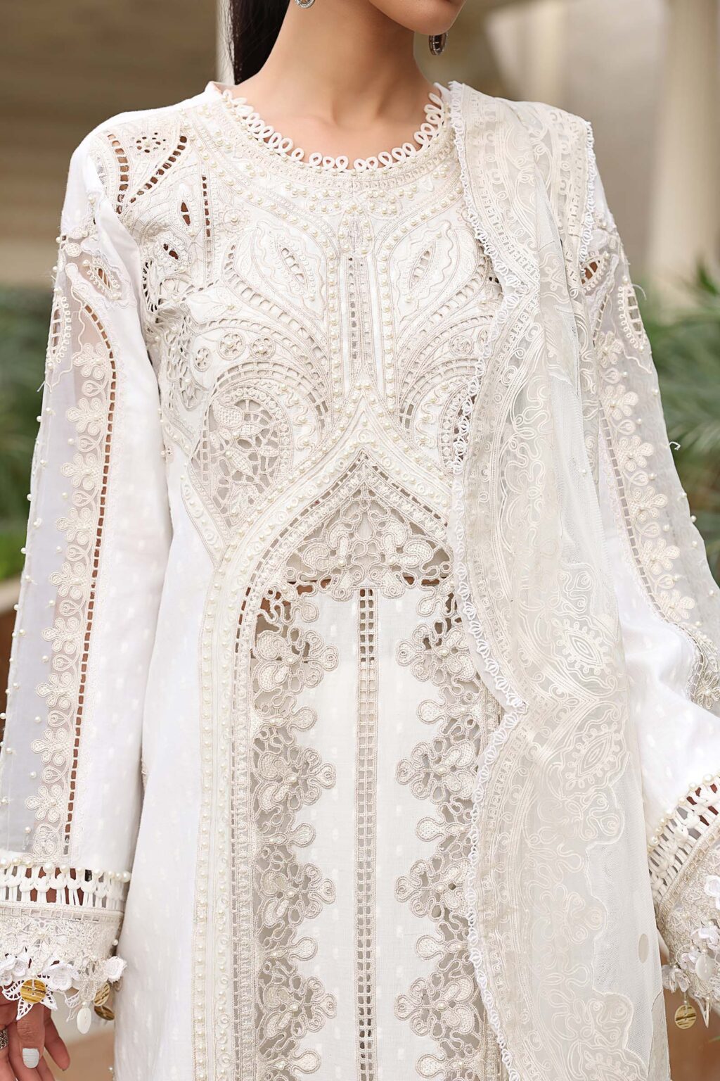 My Fashion Road MariaB Eid Lawn Unsititched Suit 2026 | 01 My Fashion Road MariaB Eid Lawn Unsititched Suit 2026 | 01