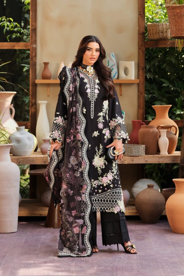 My Fashion Road Maryam Hussain Pakistani Luxury Lawn Suit | Noir My Fashion Road Maryam Hussain Pakistani Luxury Lawn Suit | Noir