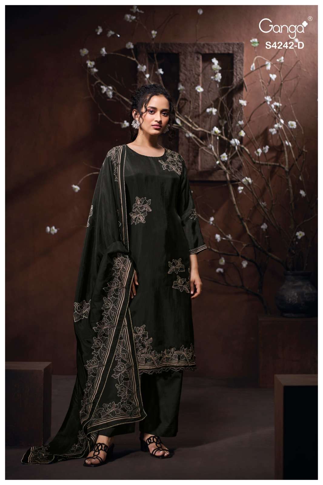 My Fashion Road Ganga Fashion Kynaa Exclusive Fancy ladies Suit | S4242 – D My Fashion Road Ganga Fashion Kynaa Exclusive Fancy ladies Suit | S4242 – D