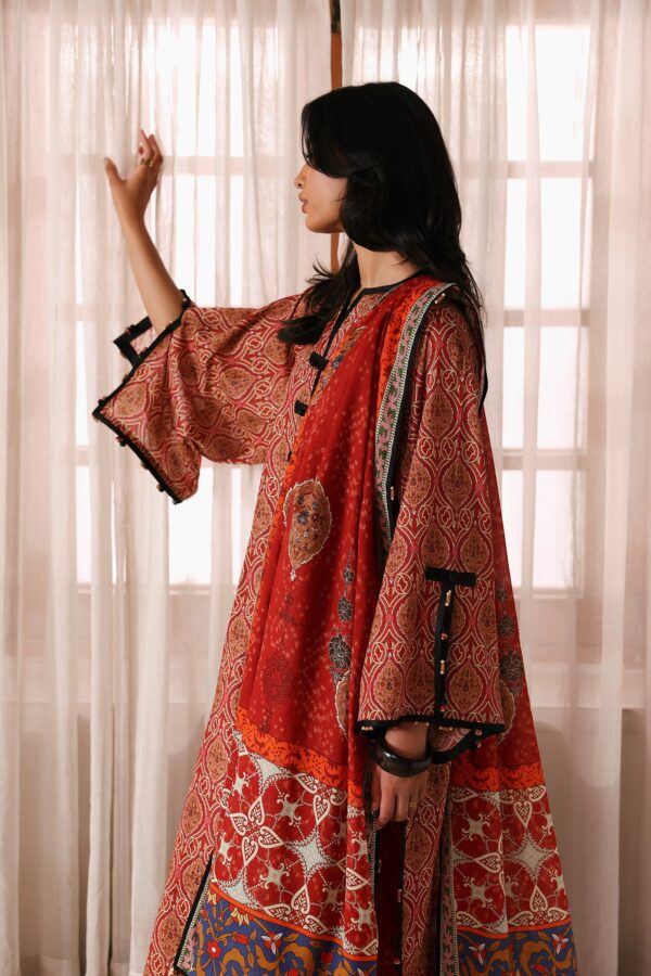 My Fashion Road Zaha Unstitched 3piece Suit | ZAREEN My Fashion Road Zaha Unstitched 3piece Suit | ZAREEN