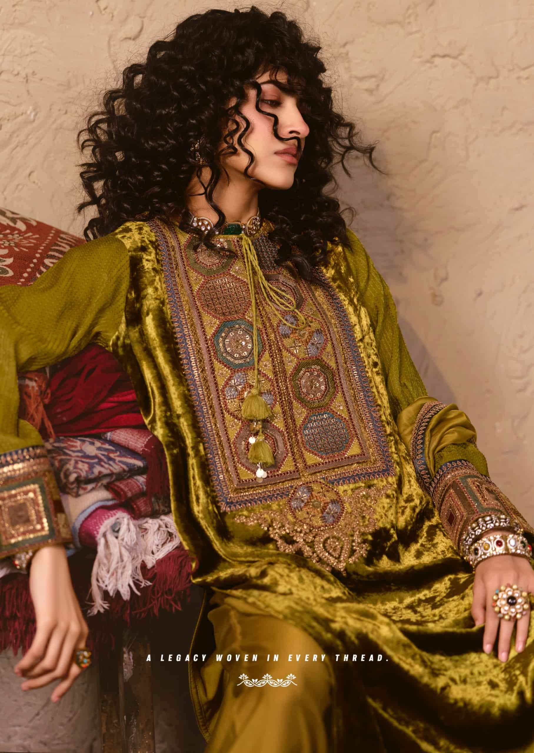 My Fashion Road Aiqa Nooren Party Wear Velvet Designer Suits | A-4 My Fashion Road Aiqa Nooren Party Wear Velvet Designer Suits | A-4